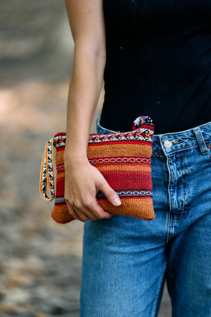 Small zippered pouch wallet