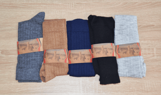 Handgemachte Socken aus Alpaka und Baumwolle