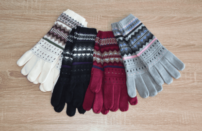 Handmade alpaca gloves